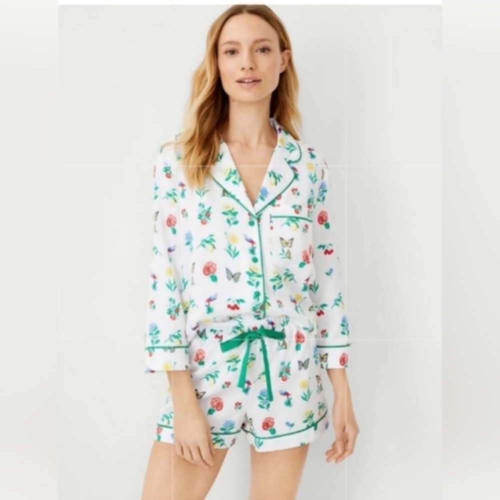 Ann Taylor Botanical Floral Pajama Set M NWOT 🦋 🌺